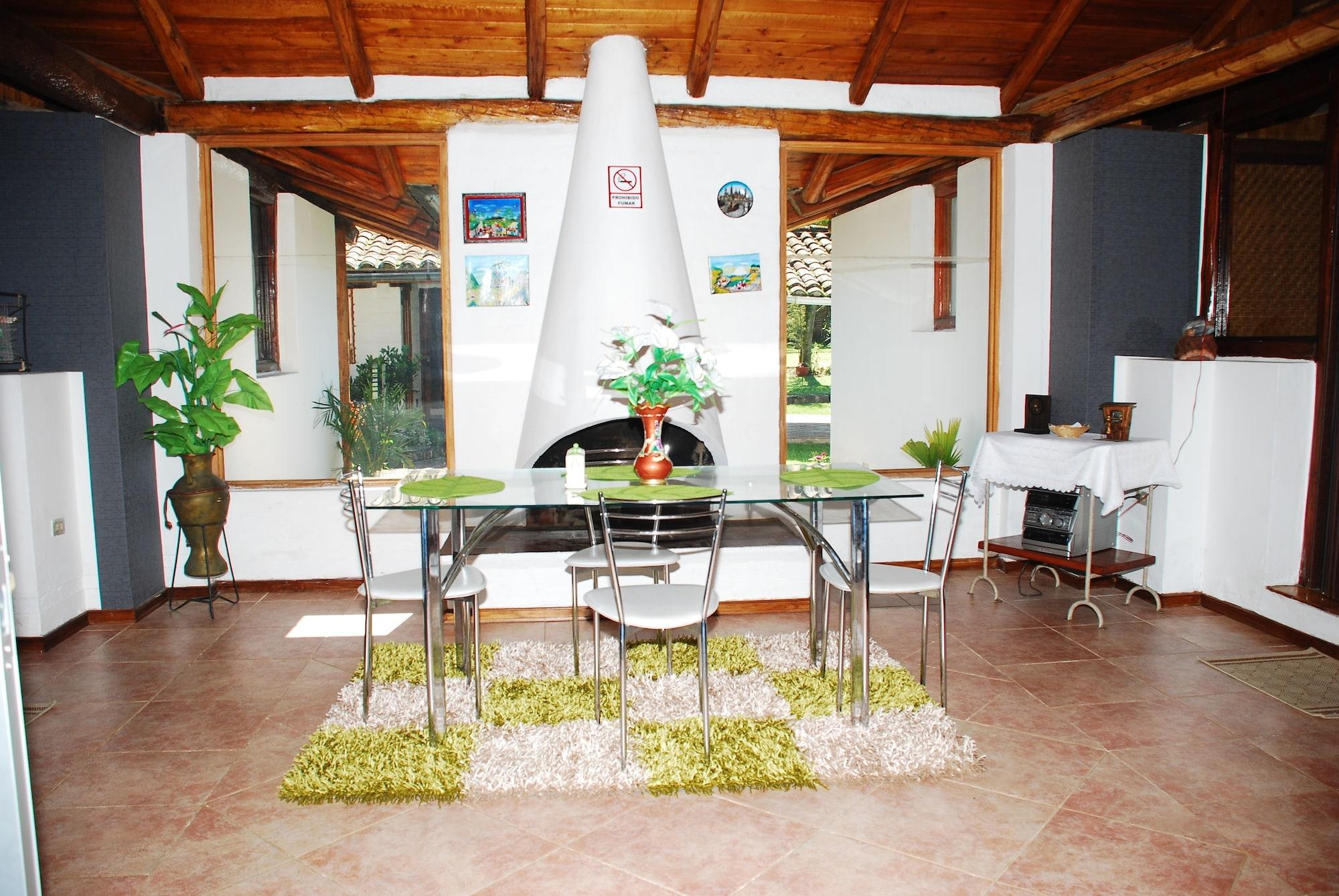 Hosteria Airport Garden Tababela Kültér fotó